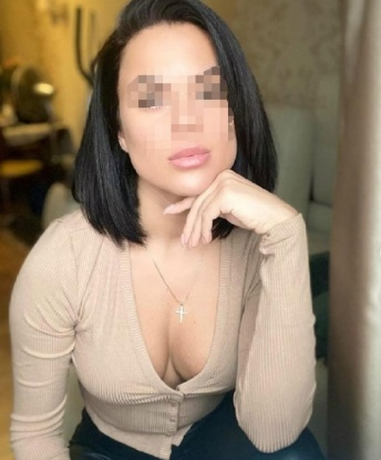 🔥 Живу в самом сердце Москвы, и мое элитное обслуживание оставляет только самые приятные впечатления. 💋 У меня широкие возможности: классический секс, орал, анал, стриптиз, массаж и многое другое! 💦 Ты только представь, какой релакс я могу тебе подарить после тяжелого рабочего дня... 🌟 Мои отзывы говорят сами за себя - мои клиенты в восторге от моей работы! Я гарантирую полную конфиденциальность и удовлетворение твоих самых сокровенных фантазий. 😈 Посмотри мои фото - они настоящие, словно я сама перед тобой! 📷 Не откладывай свое удовольствие на потом, звони мне прямо сейчас и окунись в мир наслаждения вместе со мной! 💫✨ Анна